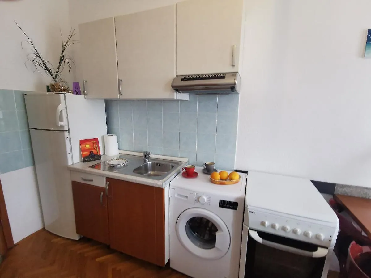 Villa Varglien, Apartment With Garden Place Opatija
